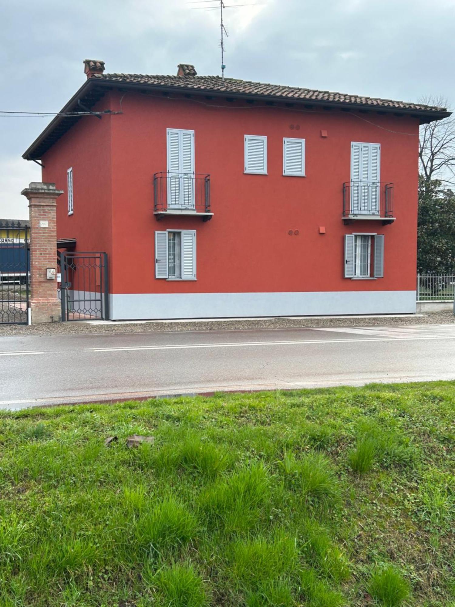 Vrenozi Home Piacenza Exterior photo